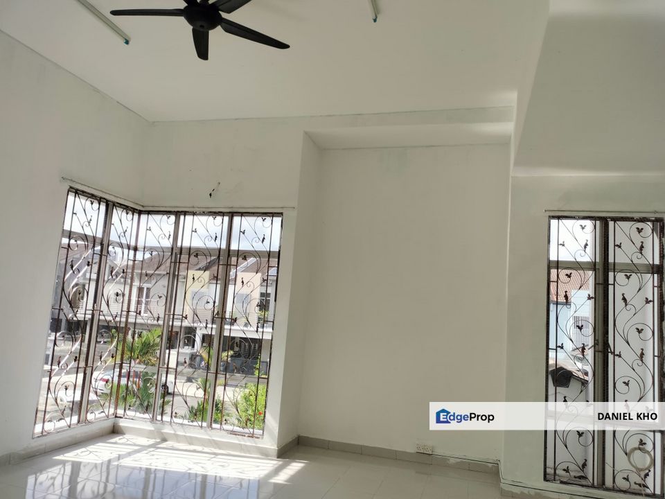 Semi d near by chinese school SJKC WU Teck & Lrt 3 upcoming, Selangor, Klang