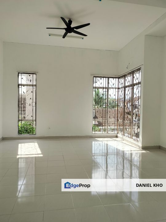 Semi d near by chinese school SJKC WU Teck & Lrt 3 upcoming, Selangor, Klang