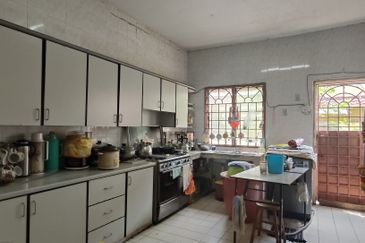 2 storey house Mutiara Subang near by Elmina Lakeside Mall