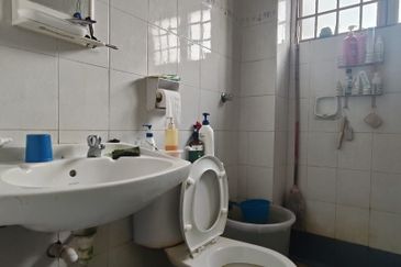 2 storey house Mutiara Subang near by Elmina Lakeside Mall