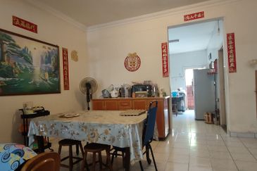 2 storey house Mutiara Subang near by Elmina Lakeside Mall