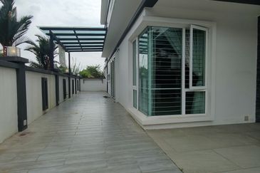 Indah 12, Setia Alam