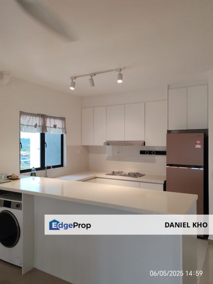 Renovated Nice view  fully furnished Condominium near by Setia City Mall , Selangor, Setia Alam/Alam Nusantara