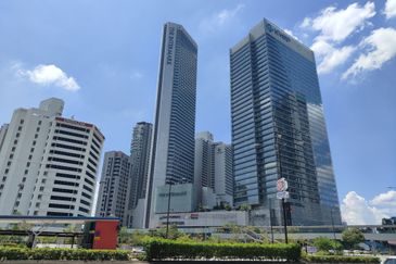 Binjal 8 Condominium near Ilham Tower & Lrt station Ampang Park & Intermark 