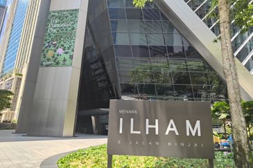 Binjal 8 Condominium near Ilham Tower & Lrt station Ampang Park & Intermark 