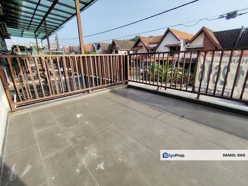 Fully extended  5 bedrooms 5 bathrooms home at SS17 , Selangor, Subang Jaya