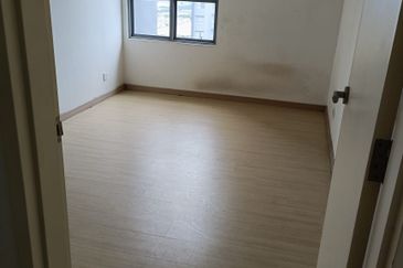 Gravit8 @ Klang South