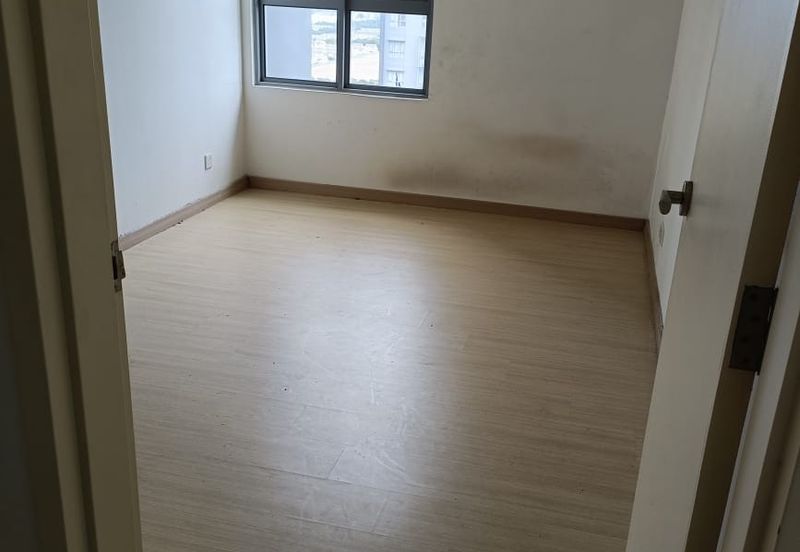 Gravit8 @ Klang South