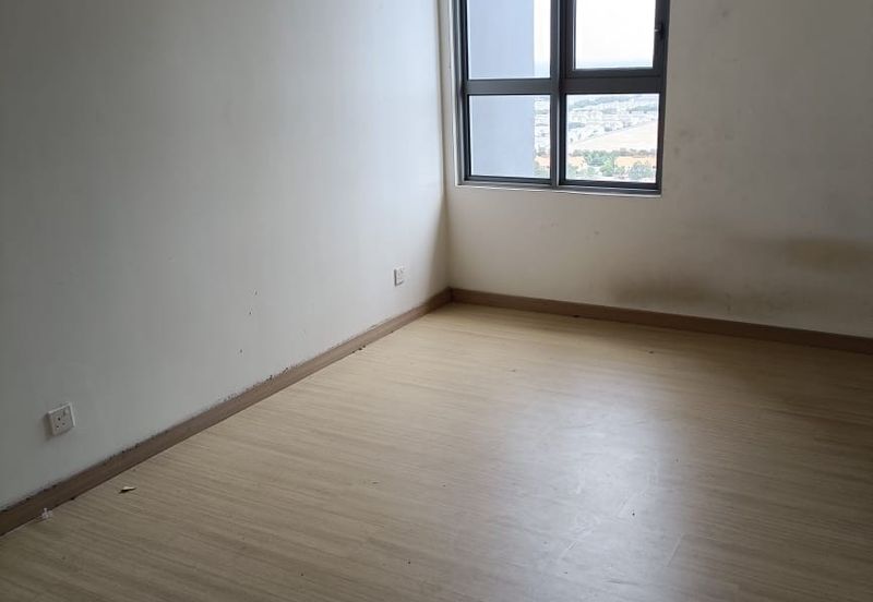 Gravit8 @ Klang South