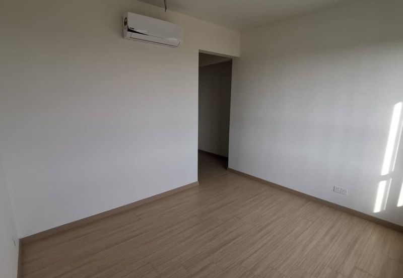 Gravit8 @ Klang South