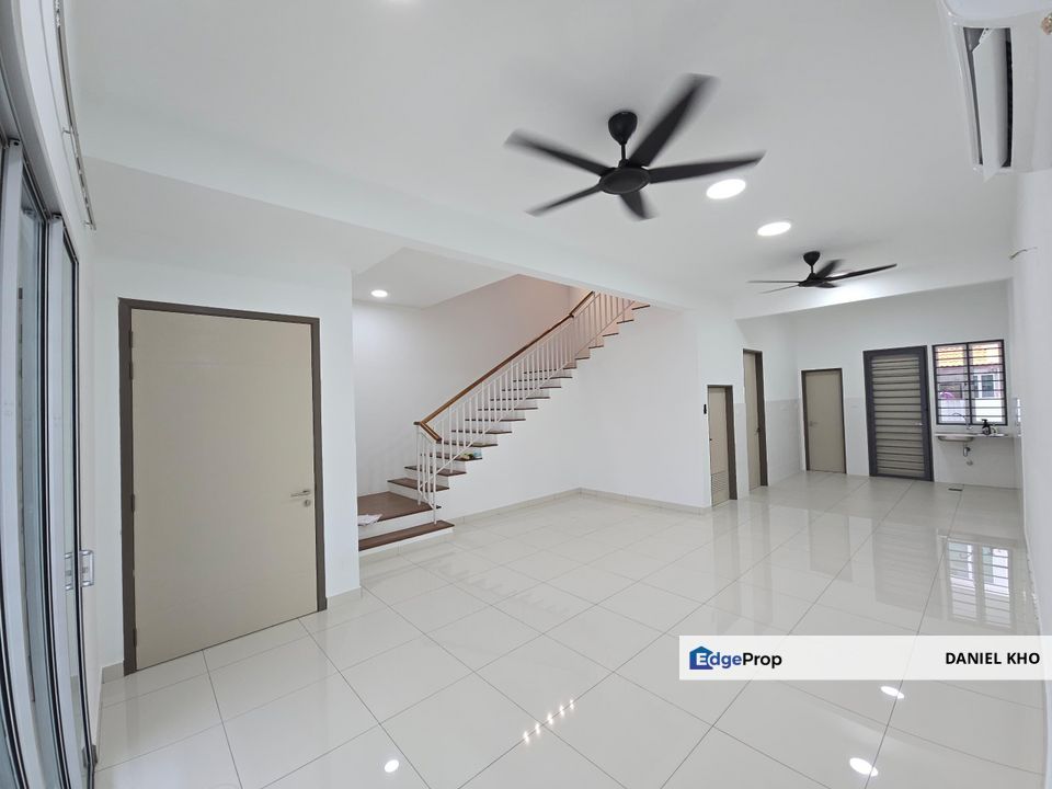 Guarded & gated 5 air cond house near by Aeon Bukit Tinggi Klang , Selangor, Klang