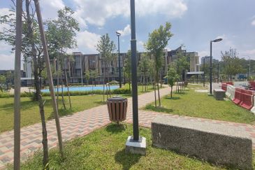 Taman Puchong Legenda