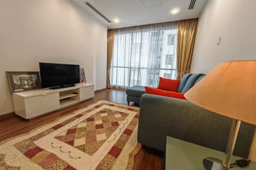 Binjal 8 Condominium near Ilham Tower & Lrt station Ampang Park & Intermark 