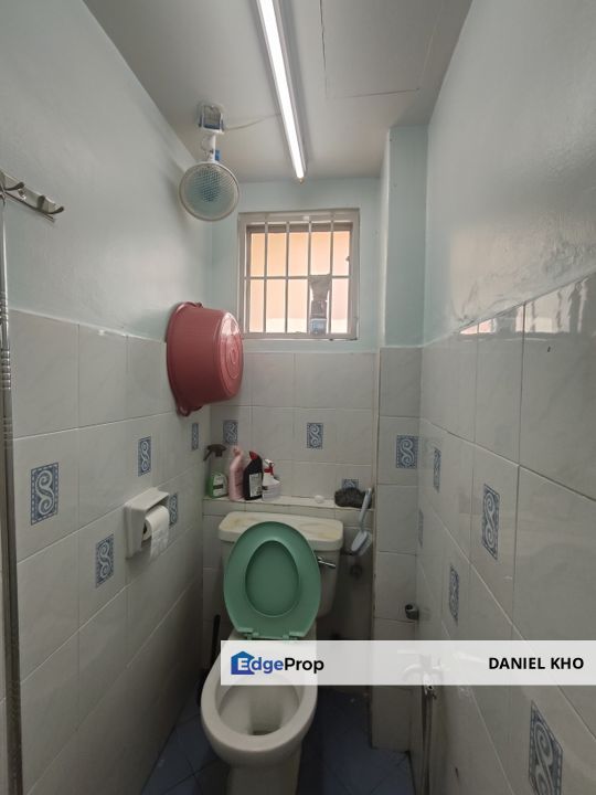 Corner & Ground floor Apartment walking distance to McDonald's  Desa Aman Puri Kepong, Kuala Lumpur, Kepong