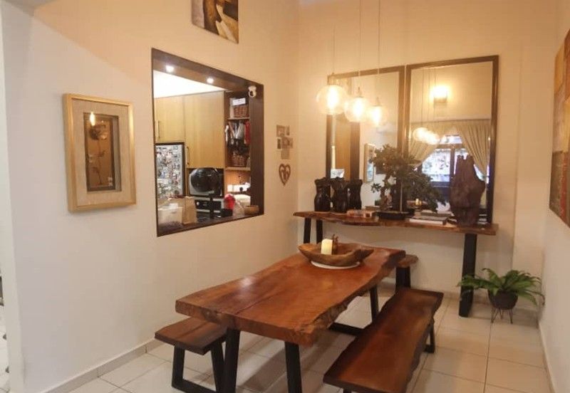 Glenmarie Cove Residence