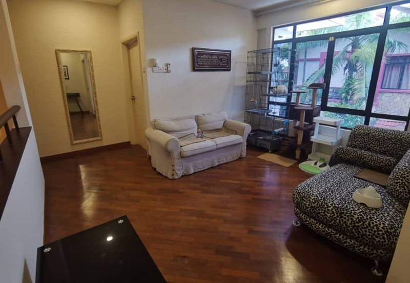 Glenmarie Cove Residence