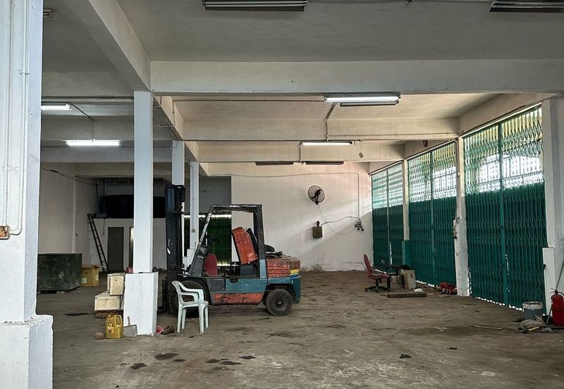 Corner 2 storey link factory near by Econsave Pandamaran Port Klang 