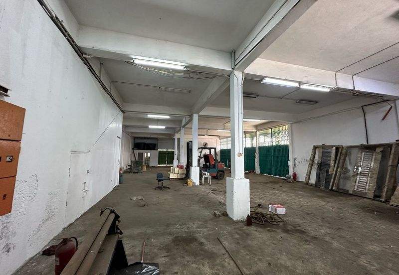 Corner 2 storey link factory near by Econsave Pandamaran Port Klang 