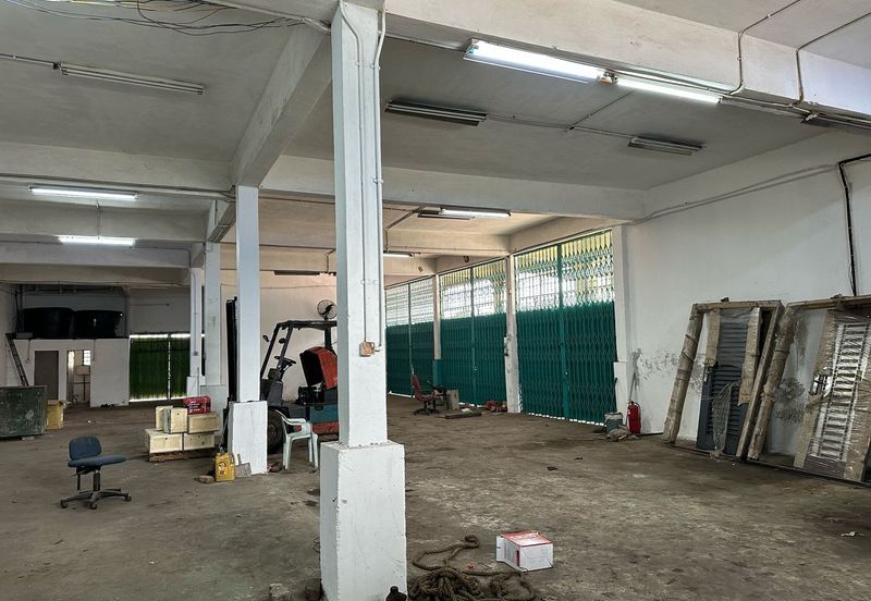 Corner 2 storey link factory near by Econsave Pandamaran Port Klang 