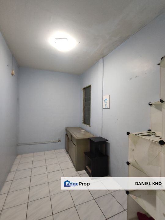 Walking distance to MRT station & Business Center , Selangor, Damansara Damai