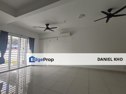 Guarded & gated house in Kota Bayuemas Klang near by  Chinese school Wu Teck Bandar Parklands Klang , Selangor, Klang