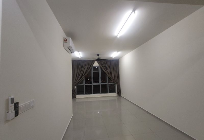 Gravit8 @ Klang South