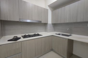 Gravit8 @ Klang South