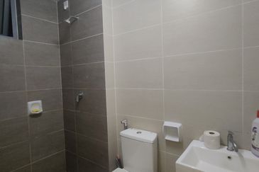 Gravit8 @ Klang South