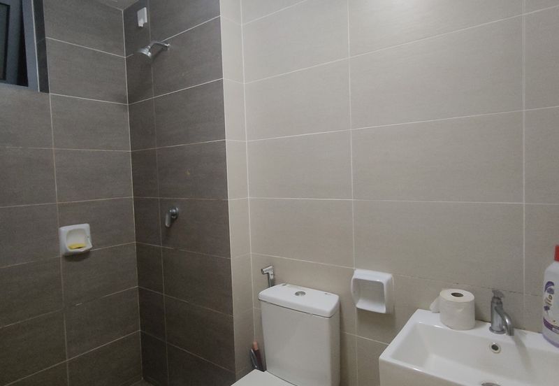 Gravit8 @ Klang South