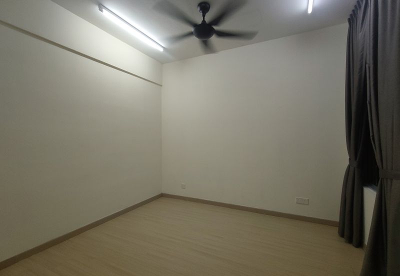 Gravit8 @ Klang South