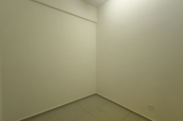 Gravit8 @ Klang South