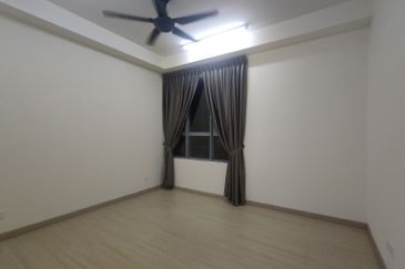 Gravit8 @ Klang South