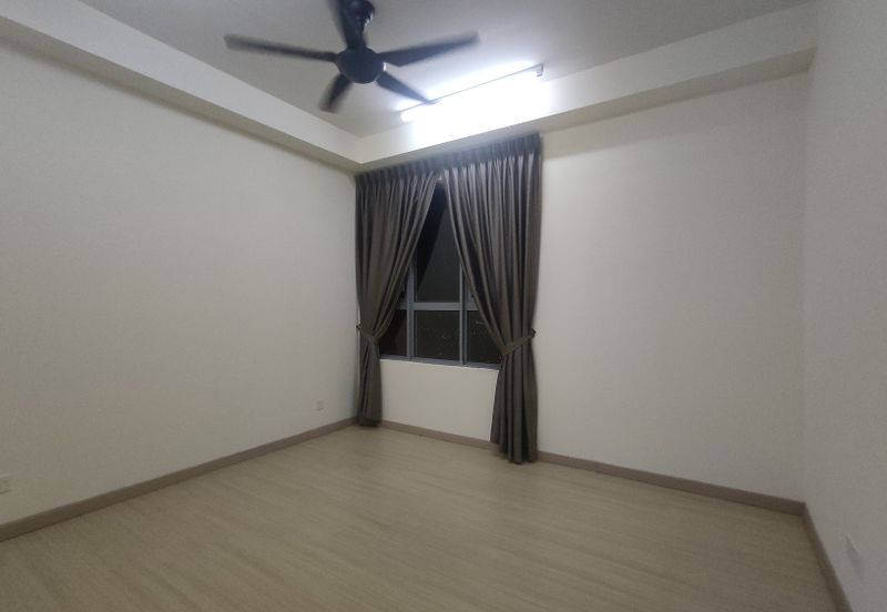 Gravit8 @ Klang South