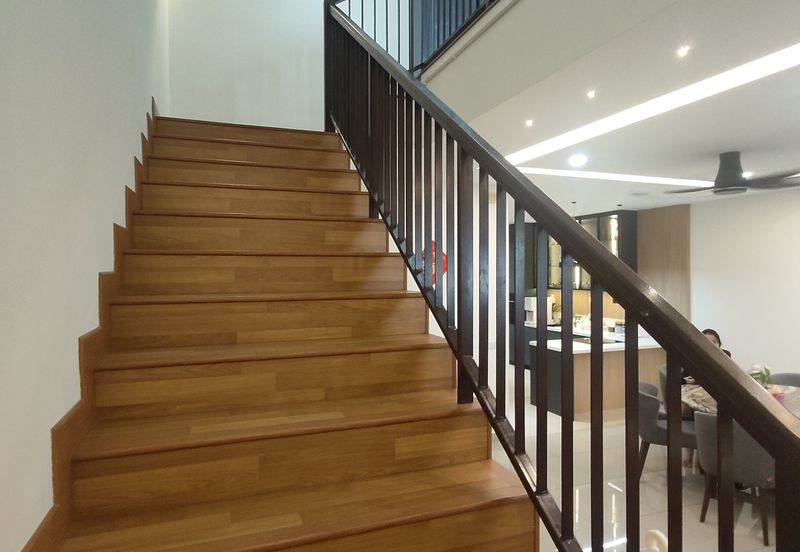 ATHIRA, Bandar Bukit Raja