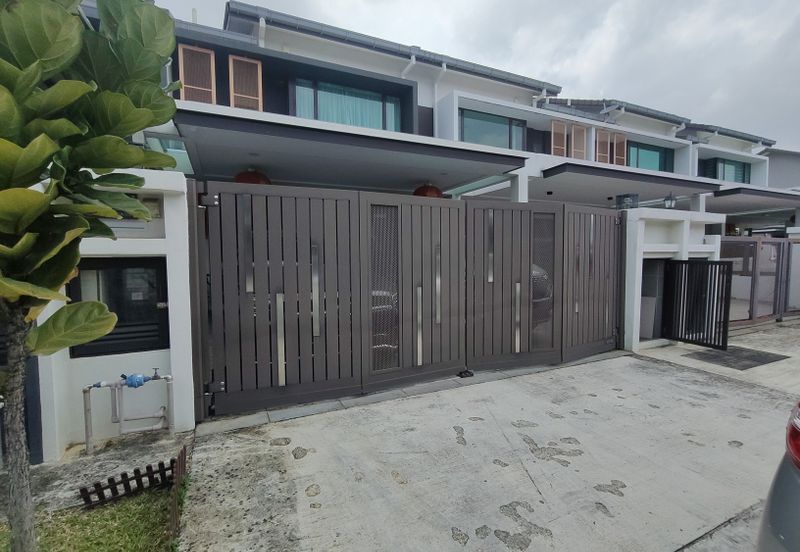 ATHIRA, Bandar Bukit Raja