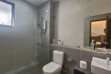 ATHIRA, Bandar Bukit Raja