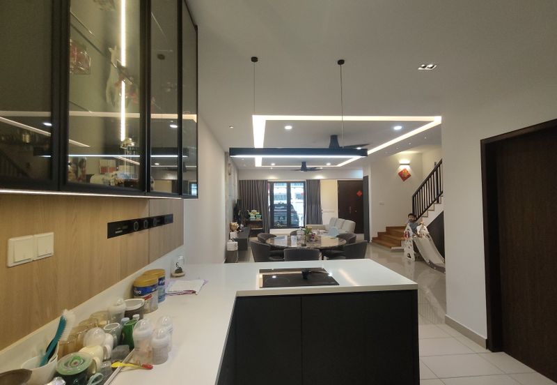 ATHIRA, Bandar Bukit Raja