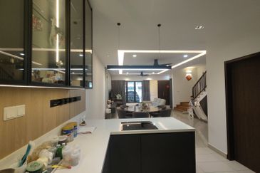 ATHIRA, Bandar Bukit Raja