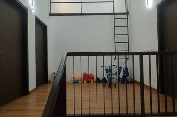 ATHIRA, Bandar Bukit Raja