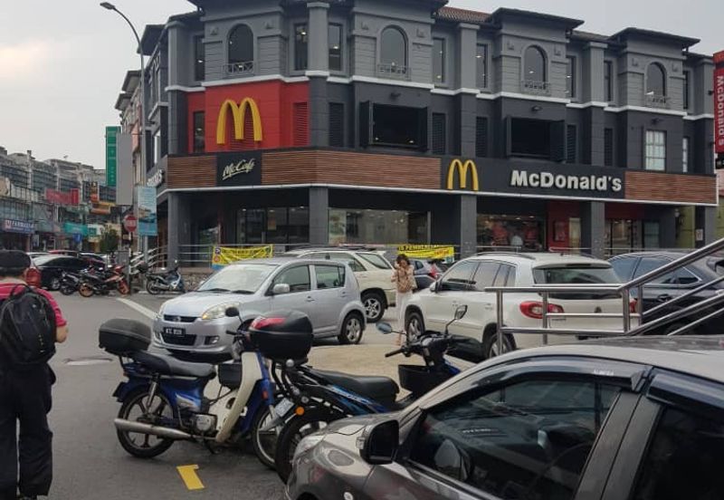 Taipan Business Centre, USJ 10