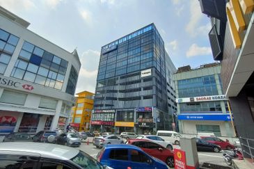 Taipan Business Centre, USJ 10