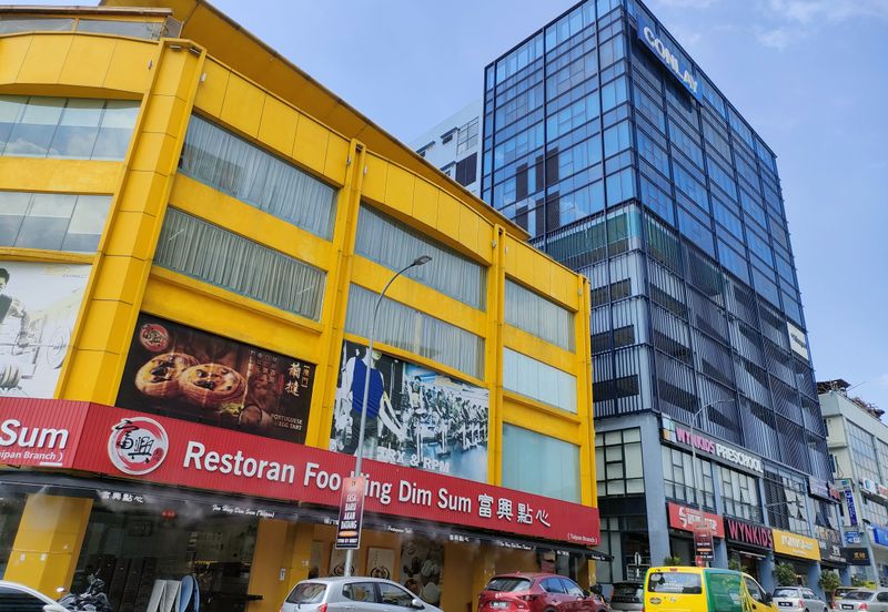 Taipan Business Centre, USJ 10