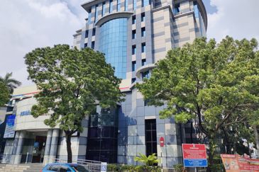 Taipan Business Centre, USJ 10
