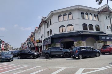 Taipan Business Centre, USJ 10