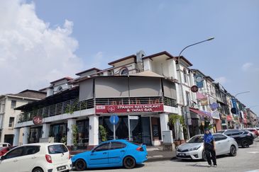 Taipan Business Centre, USJ 10