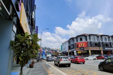Taipan Business Centre, USJ 10