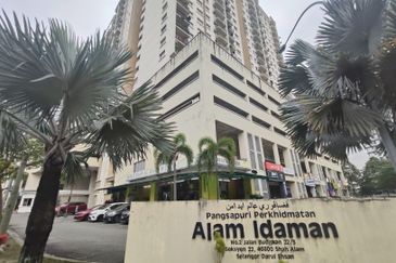 Shop Alam Idaman Shah Alam ( First floor ) 