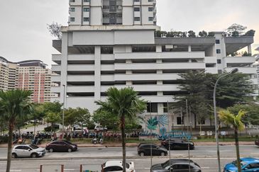 Shop Alam Idaman Shah Alam ( First floor ) 