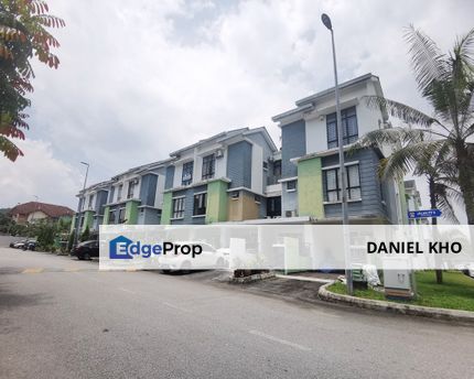 Below market 1.5 sty townhouse Park Villa Bukit Puchong , Selangor, Puchong