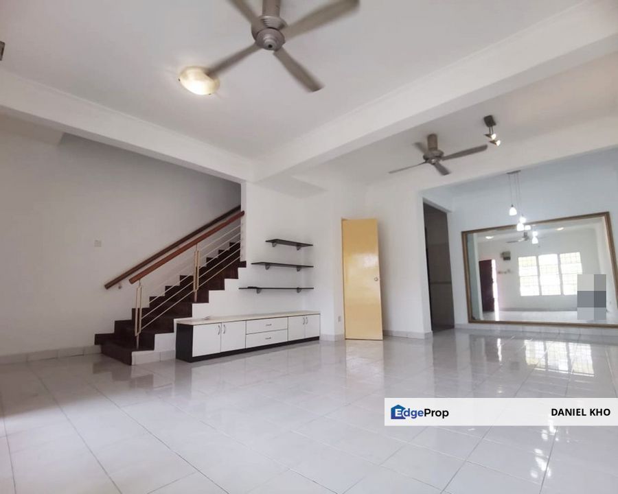 Renovated Kota Kemuning ( Anggerik Liparis ) 2 sty house , Selangor, Kota Kemuning